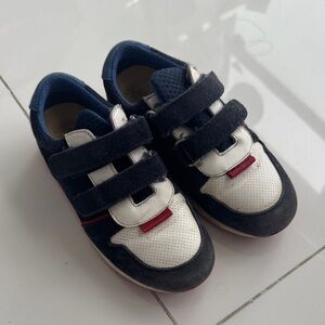 Stylish Kids' Sneakers in Navy, White, and Red